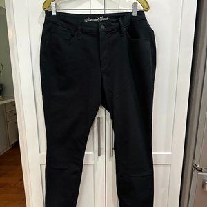 Universal Thread Women's Black Jeans, Size: 14/32 R